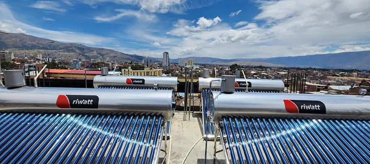 riwatt specialized in solar hot water heating project